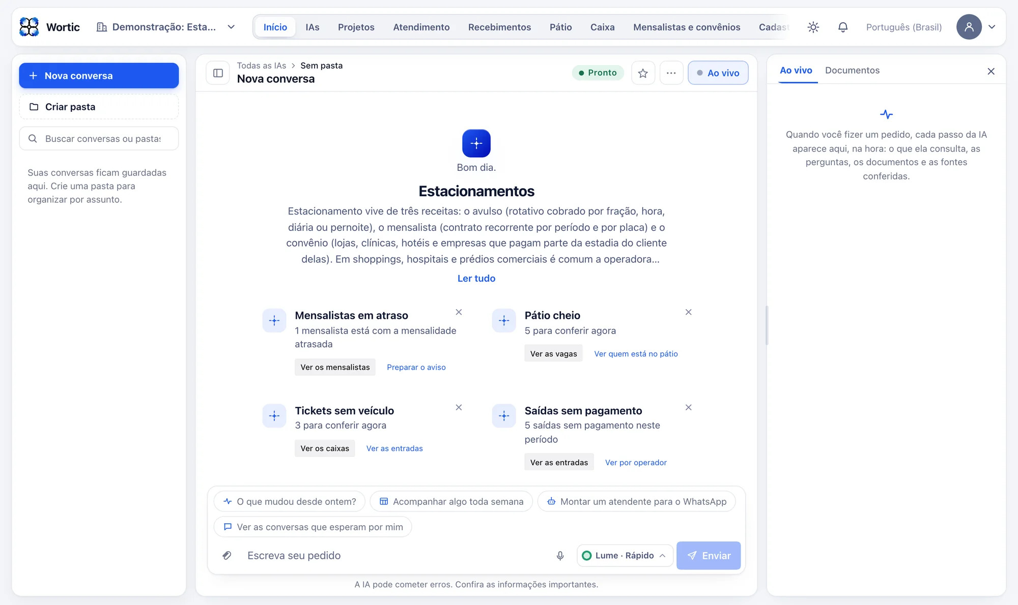 O sistema do estacionamento aberto no computador: avisos de mensalista em atraso, pátio cheio, tickets sem veículo e saídas sem pagamento, cada um com o botão para ver o caso.